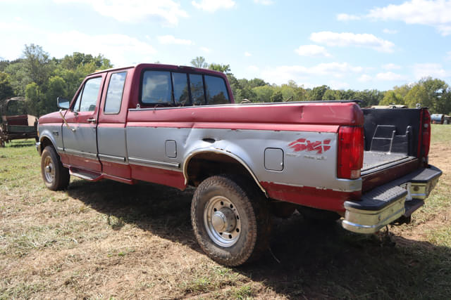 Image of Ford F-250 equipment image 2