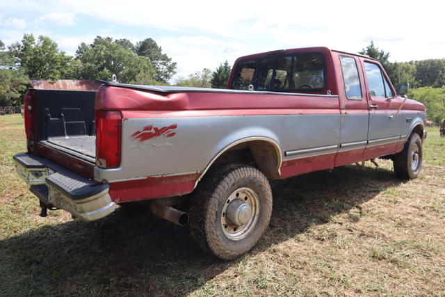 Image of Ford F-250 equipment image 4