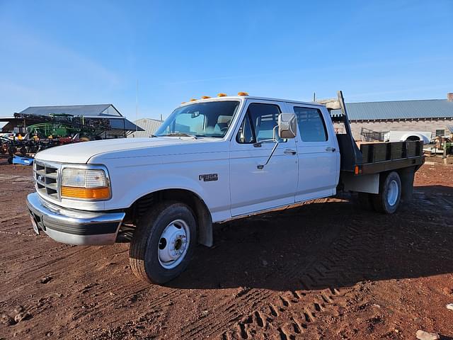 Image of Ford F-350 equipment image 2