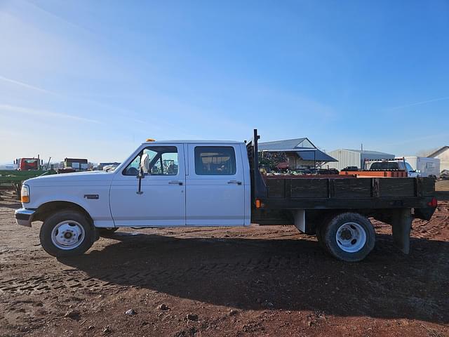 Image of Ford F-350 equipment image 3