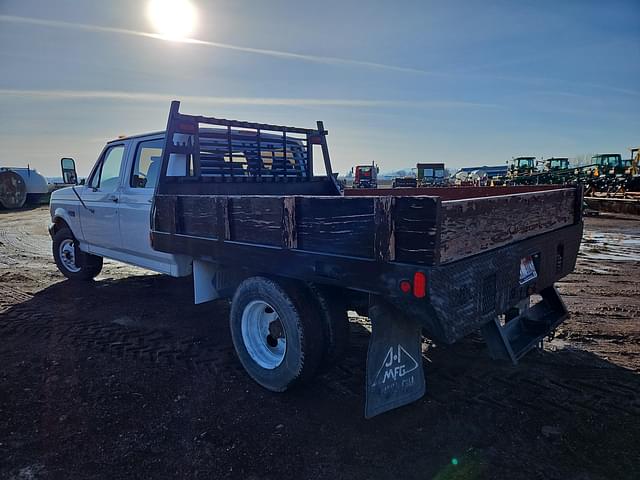 Image of Ford F-350 equipment image 4