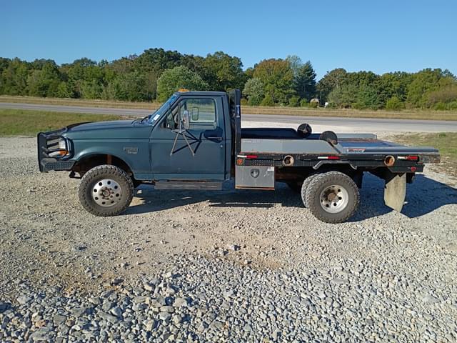 Image of Ford F-350 equipment image 3