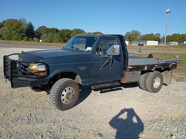 Image of Ford F-350 equipment image 1