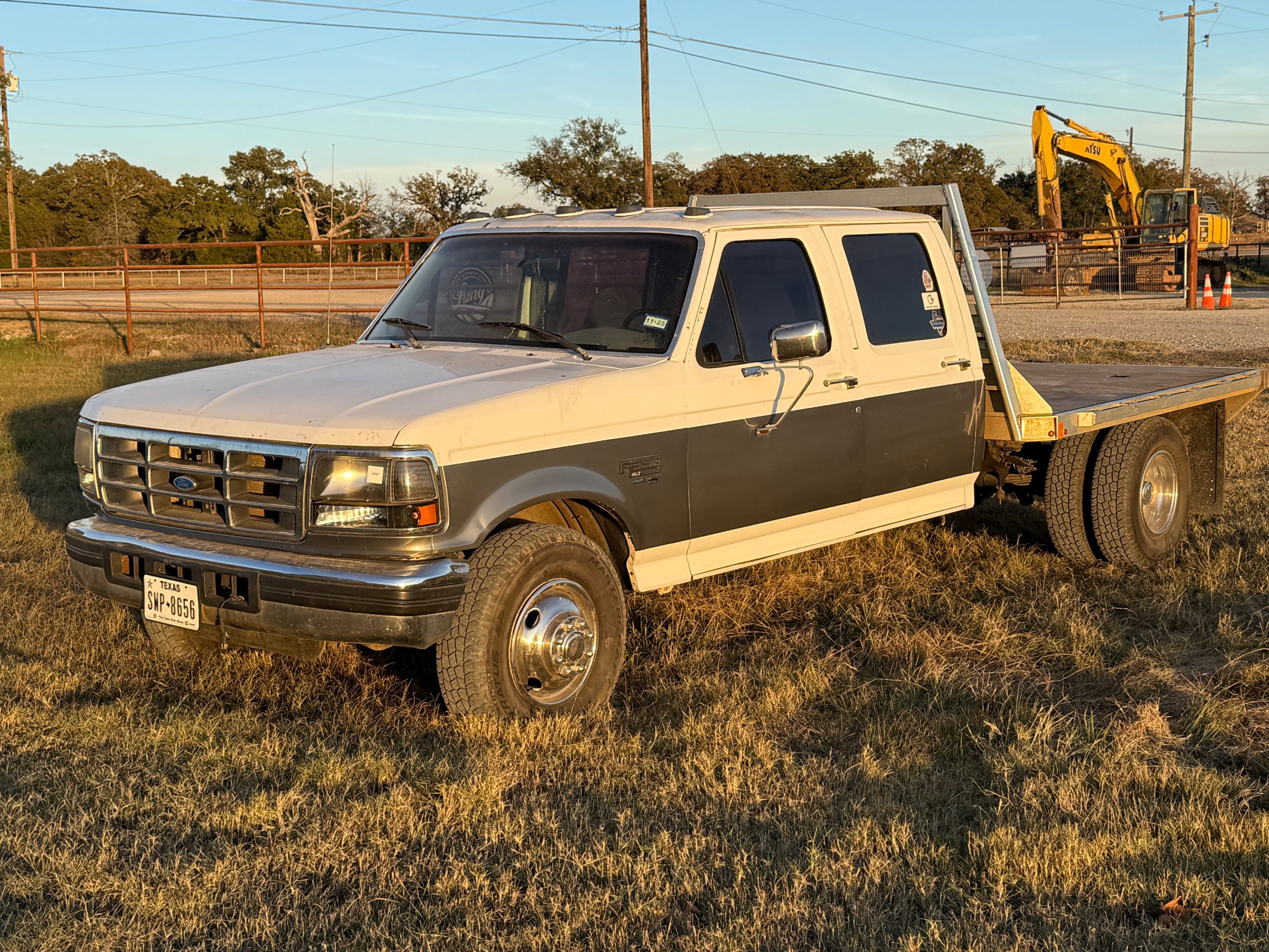 1996 Ford F-350 Equipment Image0