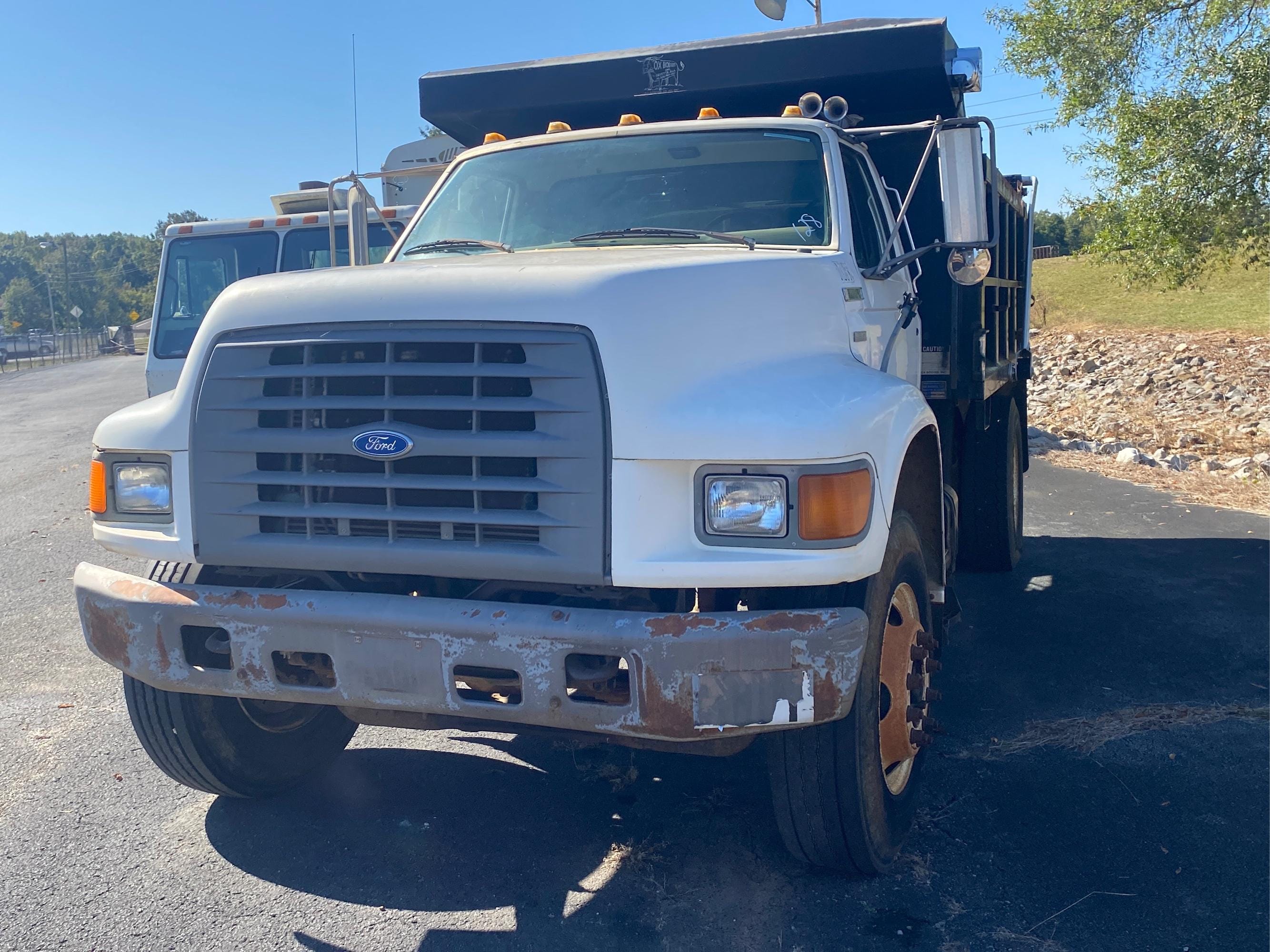 Main image Ford F-800