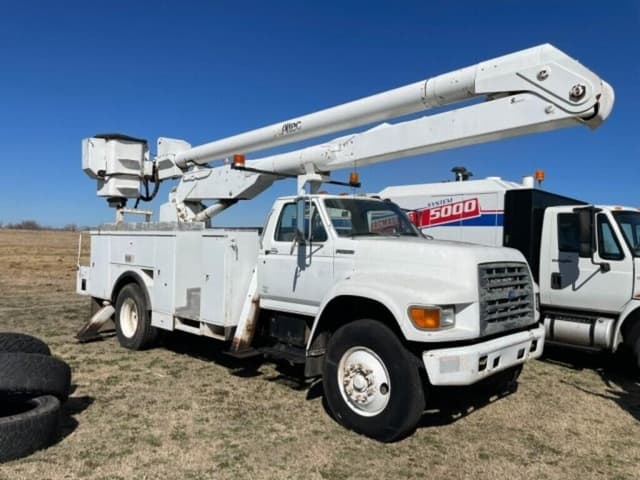Image of Ford F-800 equipment image 1