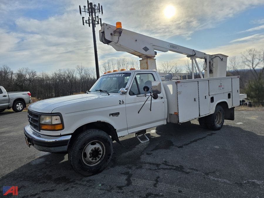 1996 Ford F-Super Duty Equipment Image0