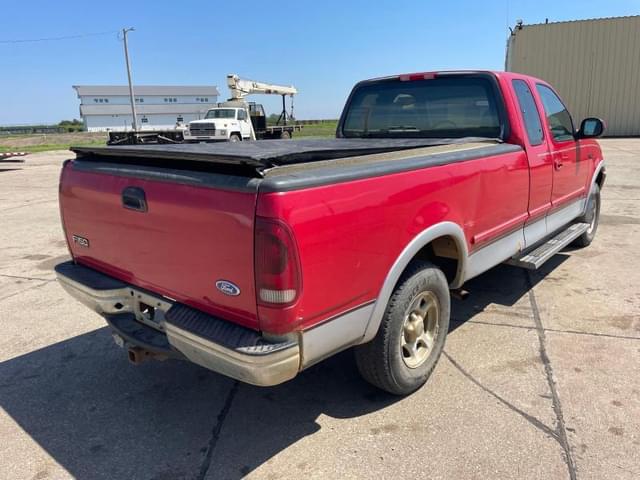 Image of Ford F-150 equipment image 3