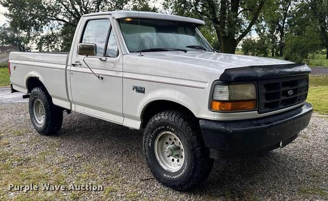 Image of Ford F-150 equipment image 2