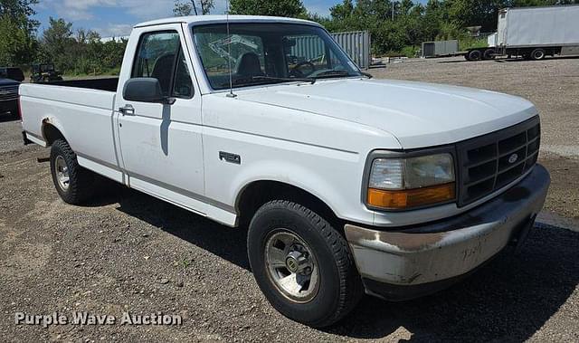 Image of Ford F-150 equipment image 2