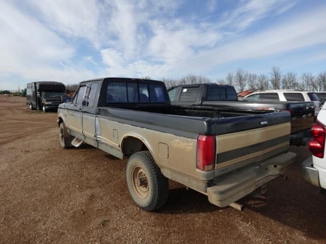 Image of Ford F-250 equipment image 3