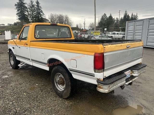 Image of Ford F-250 equipment image 3