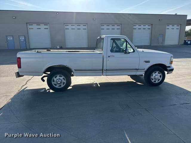Image of Ford F-250 equipment image 3