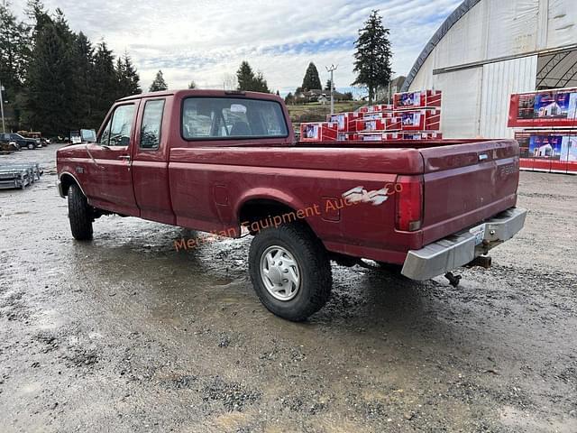 Image of Ford F-250 equipment image 3