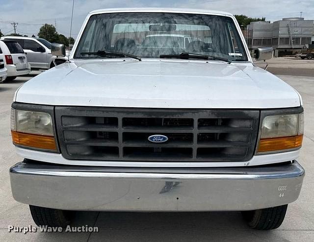 Image of Ford F-250 equipment image 1