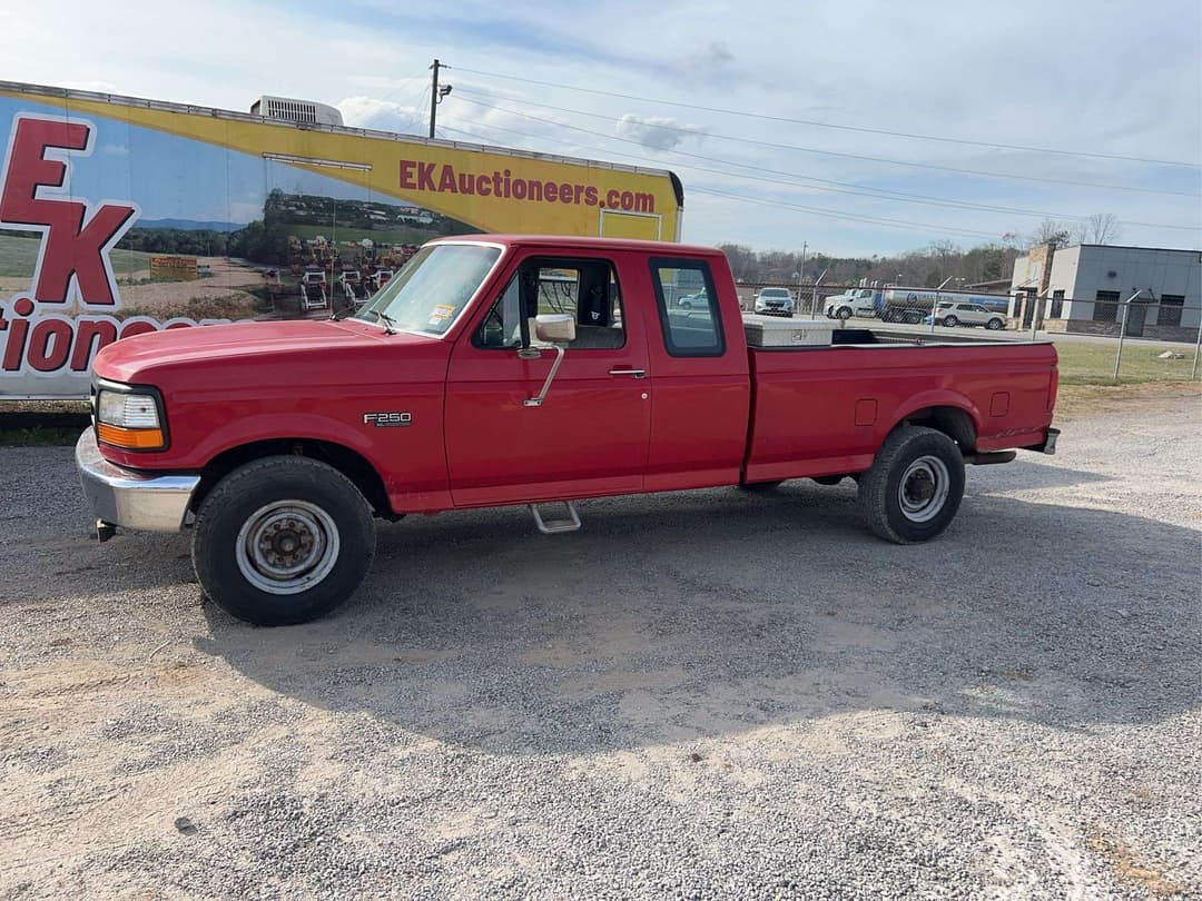 Image of Ford F-250 Primary image