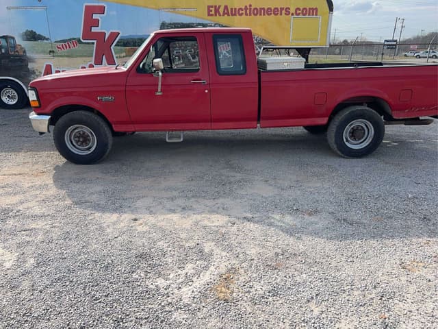 Image of Ford F-250 equipment image 1