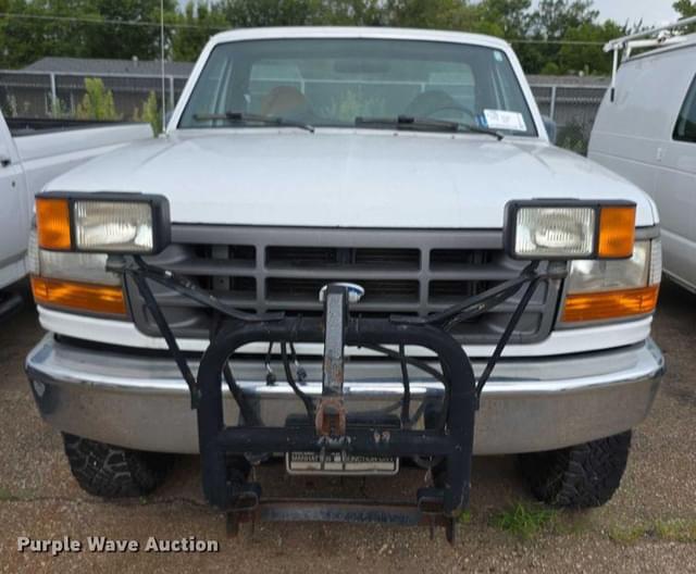 Image of Ford F-250 equipment image 1