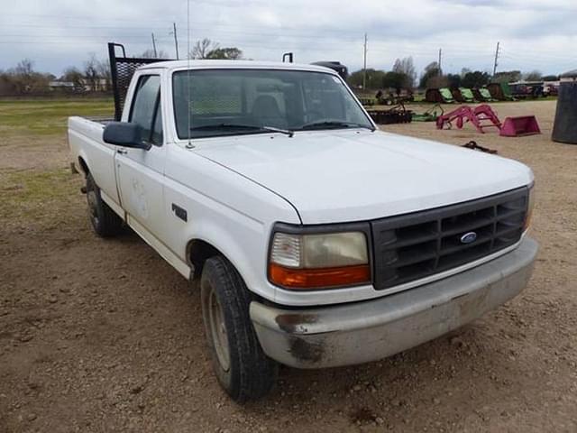 Image of Ford F-250 equipment image 1