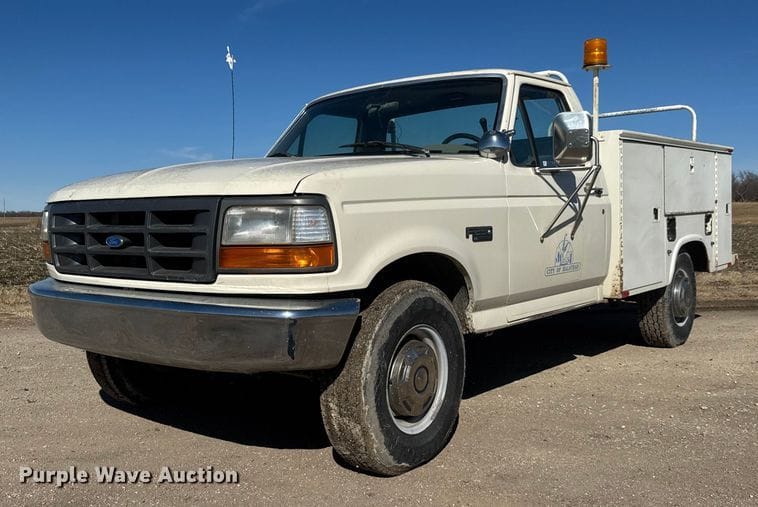 1996 Ford F-250 Equipment Image0