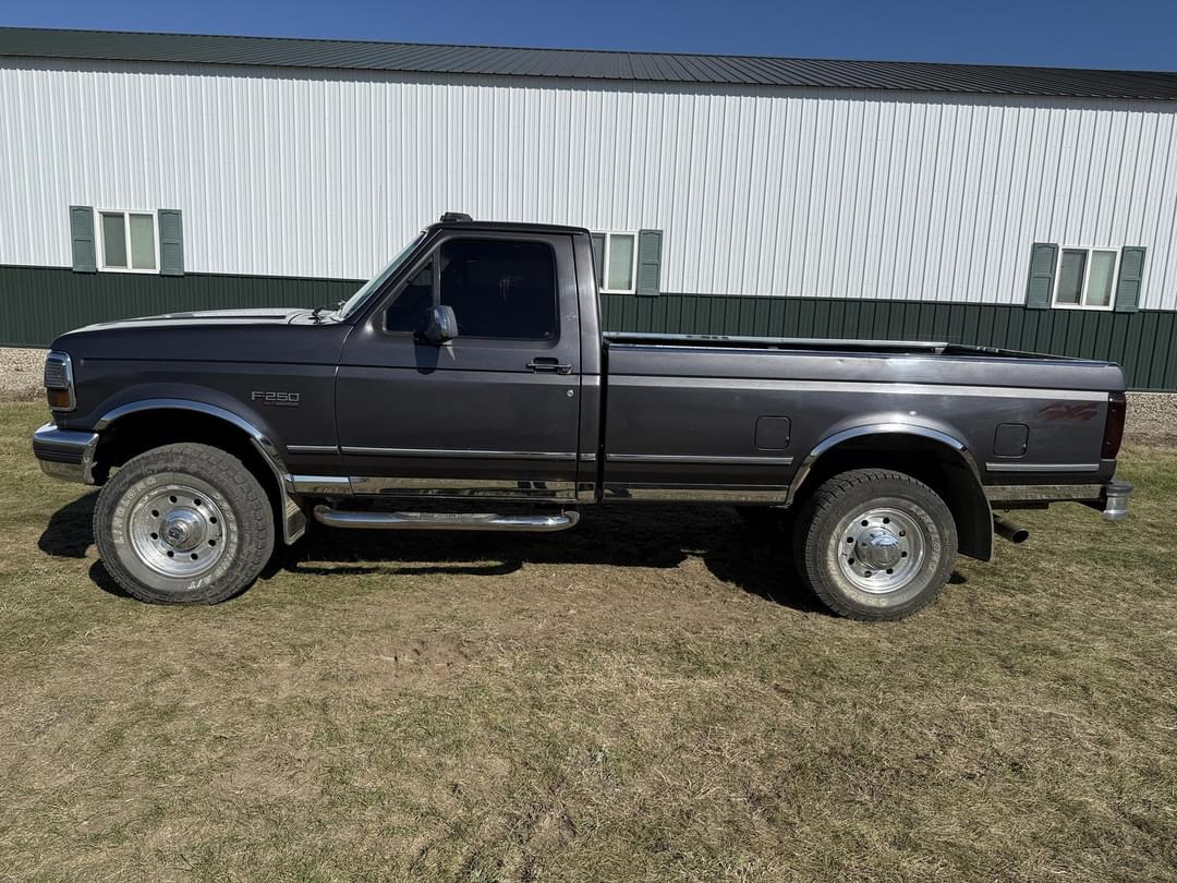 Image of Ford F-250 Primary image