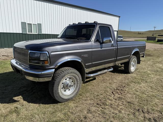 Image of Ford F-250 equipment image 1