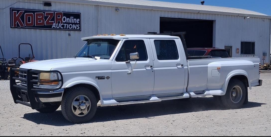 1996 Ford F-350 Equipment Image0