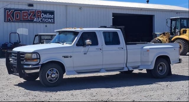 Image of Ford F-350 equipment image 1