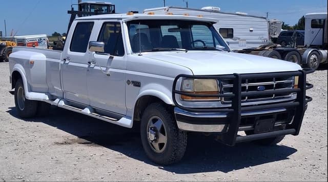 Image of Ford F-350 equipment image 4