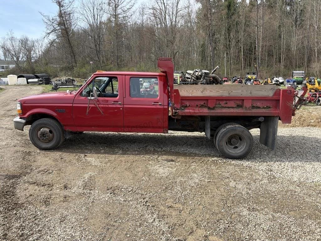 1996 Ford F-350 Equipment Image0