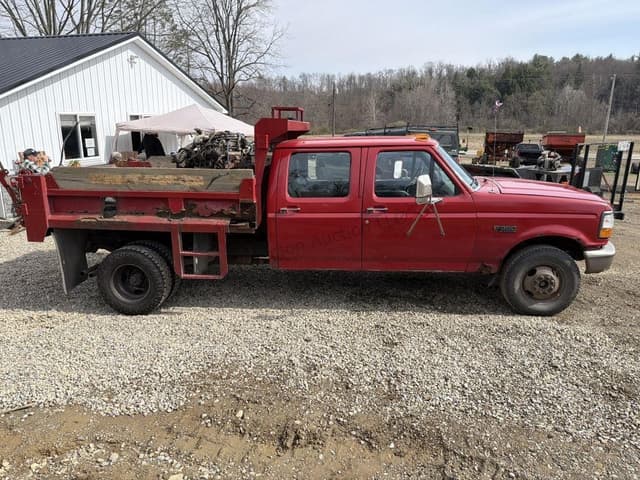 Image of Ford F-350 equipment image 4