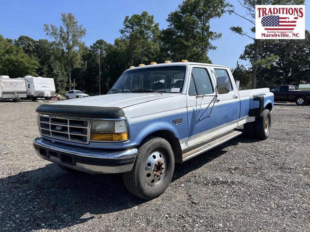 Image of Ford F-350 Primary image