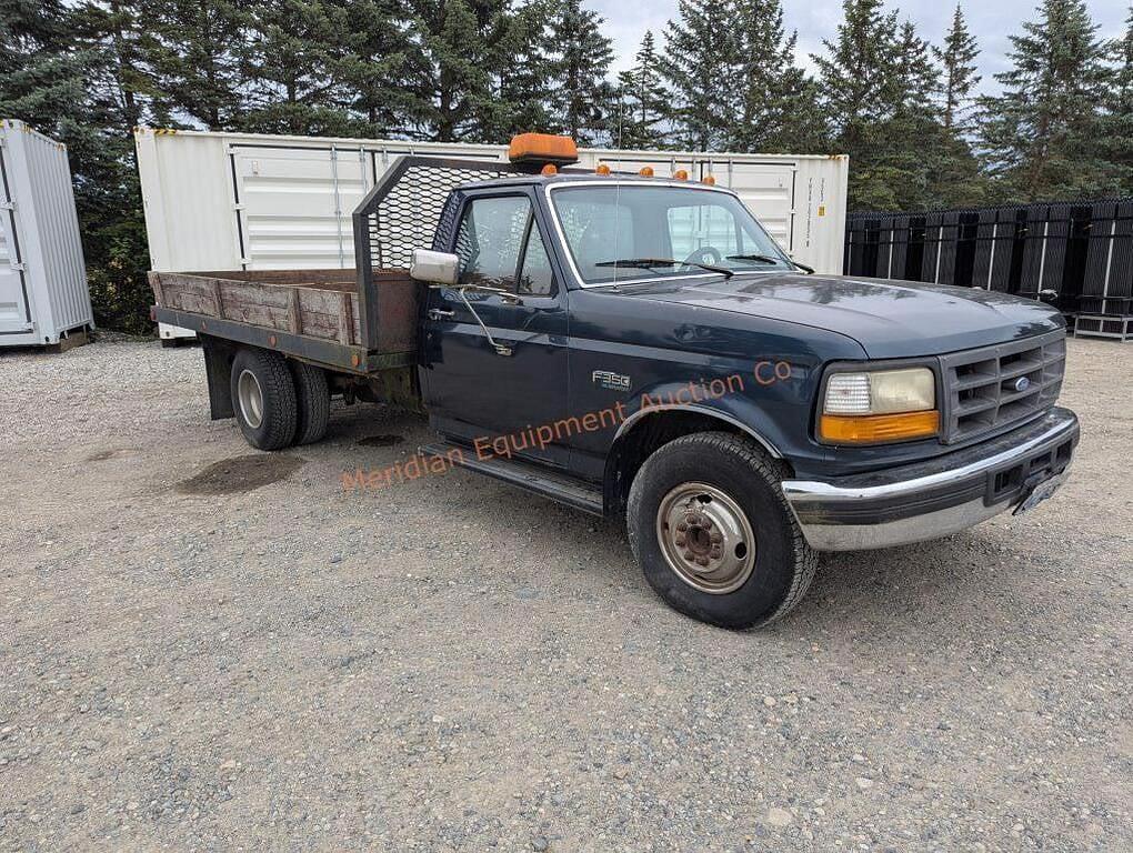 Image of Ford F-350 Primary image
