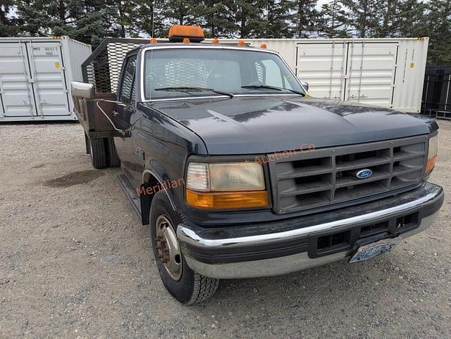 Image of Ford F-350 equipment image 3