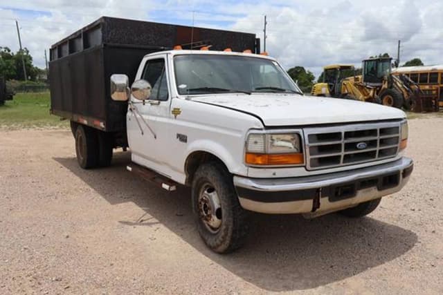Image of Ford F-350 equipment image 1