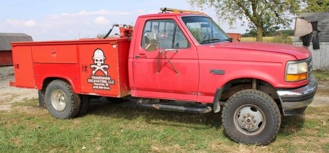 Image of Ford F-350 equipment image 2