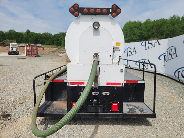 Image of Ford F-350 equipment image 3