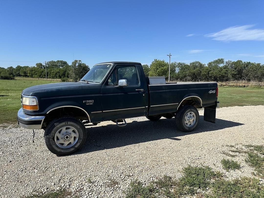 Image of Ford F-350 Primary image