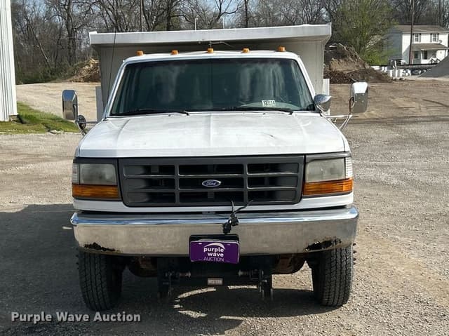 Image of Ford F-450 equipment image 1