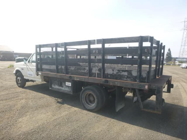 Image of Ford F-450 equipment image 3