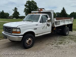 1996 Ford F-450 Image