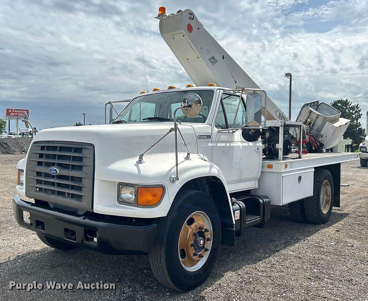 Image of Ford F700 Primary image