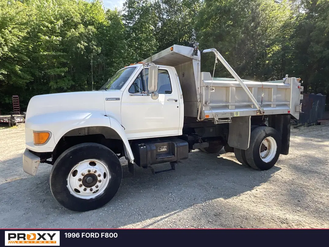 Image of Ford F-800 Primary image