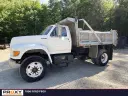 1996 Ford F-800 Image