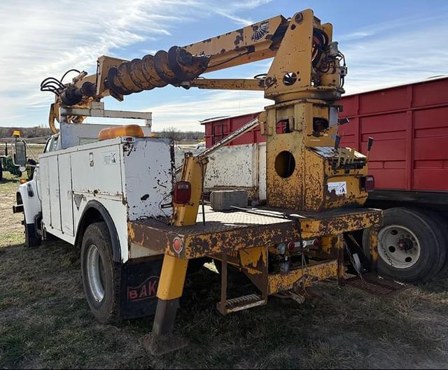 Image of Ford F-800 equipment image 1