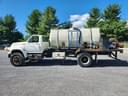 1996 Ford F-800 Image