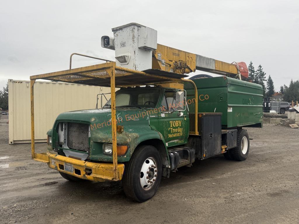 Image of Ford F-800 Primary image