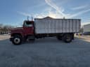 1996 Ford L8000 Image
