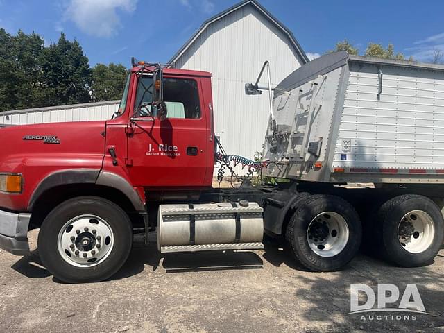 Image of Ford L9000 equipment image 1