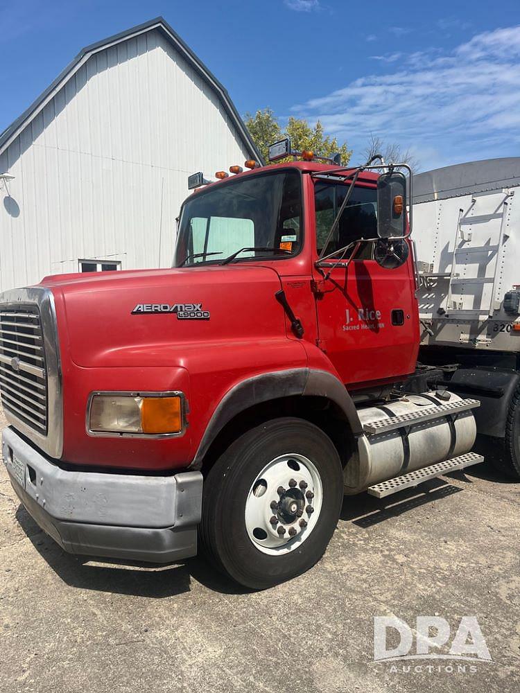 Image of Ford L9000 Primary image